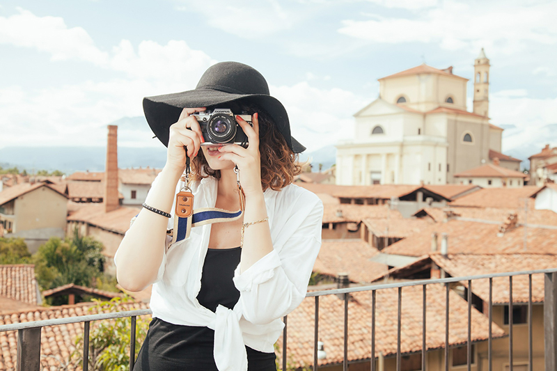 Tourist vs. Traveler